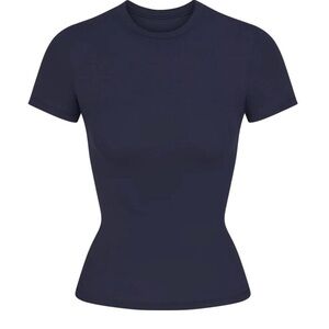 skims fits everybody t shirt in navy